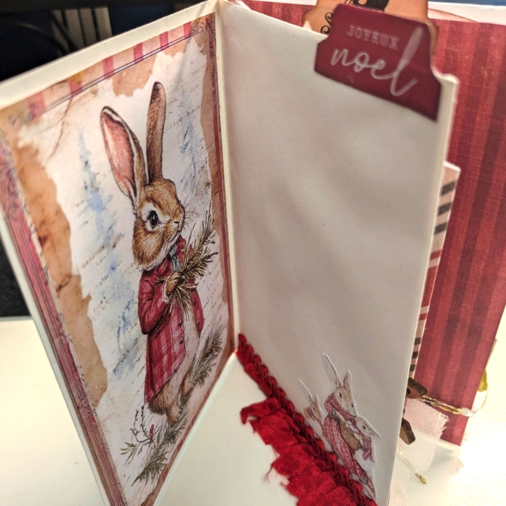 Mini scrapbook - Picture 3 of 6